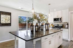 Smoke Quartz Granite & Solid Shaker Countertops