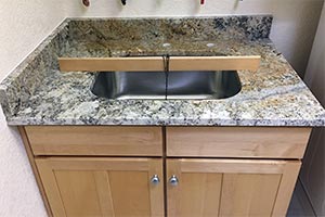 African Bordeaux Granite Bathroom